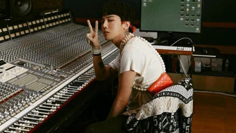 權志龍最新Instagram瞬間,潮流引領者的時尚風采展現